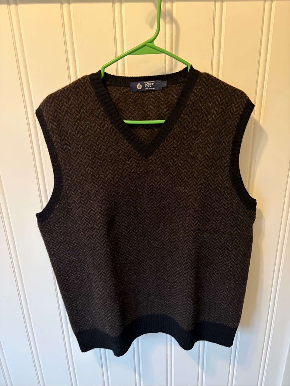 J.Crew Factory Men's Large Lambswool Herringbone Sweater Vest V-Neck Brown Black